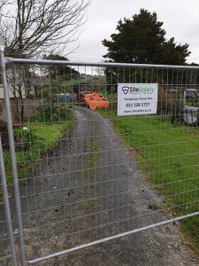 Temp fence install